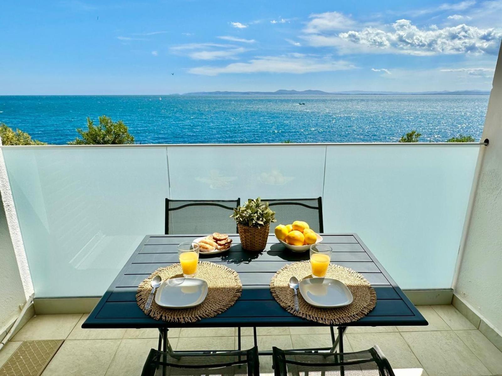 Meda Chica Apartment โรเซส ภายนอก รูปภาพ